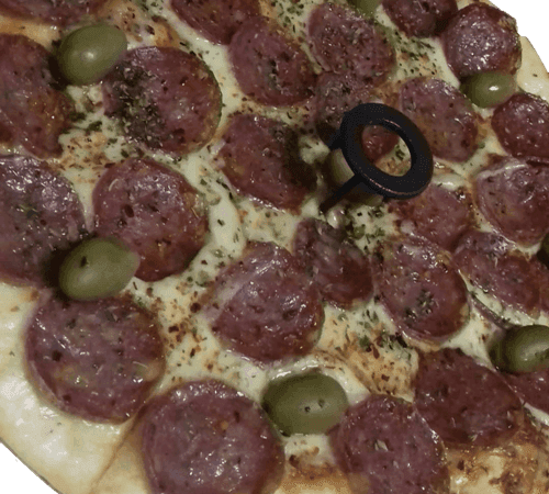 la calabresa con aceitunas verdes