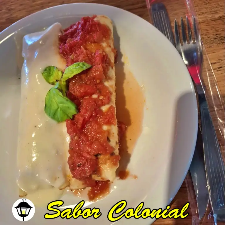 canelones rellenos de ricota, verduras y queso mozzarella